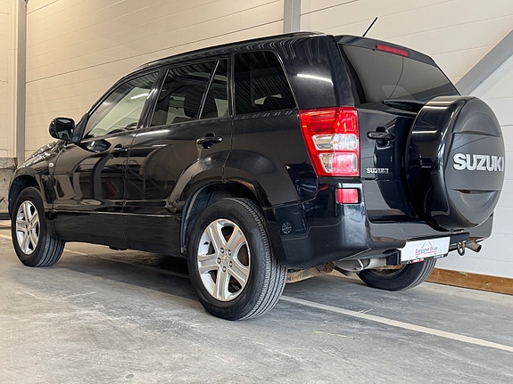 Suzuki Grand Vitara 5 of 5