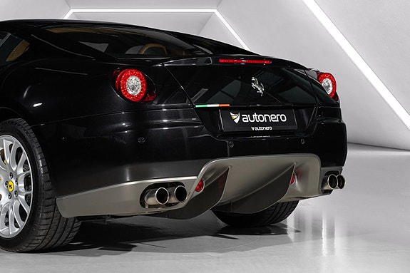 Ferrari 599 8 of 30
