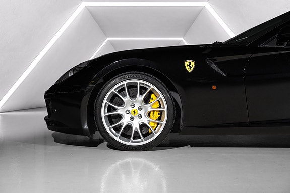 Ferrari 599 10 of 30