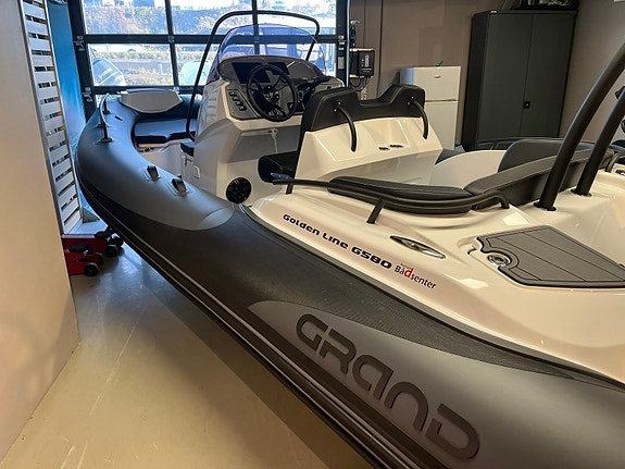 Grand 580 med Yamaha F115 på lager! Vi tar innbytte. 2 of 5