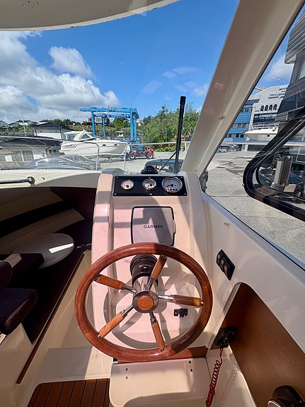 Jeanneau Merry Fisher 645, ny motor i 24 19 of 20