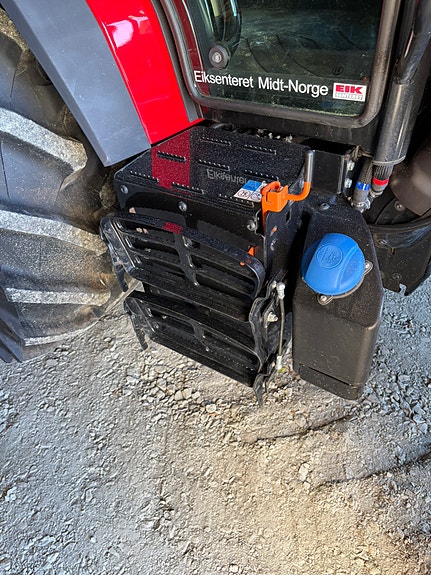 Massey Ferguson 4710M MVA-Fri 12 of 29