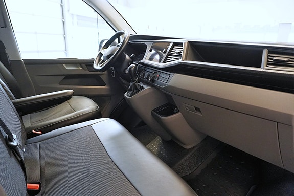 Volkswagen Transporter 21 of 27
