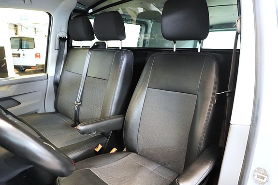 Volkswagen Transporter 11 of 27