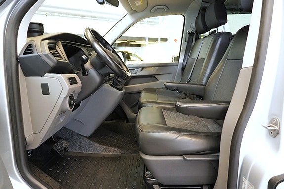 Volkswagen Transporter 9 of 27