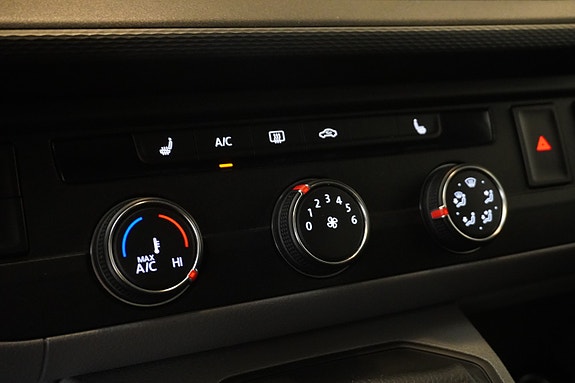 Volkswagen Transporter 18 of 27