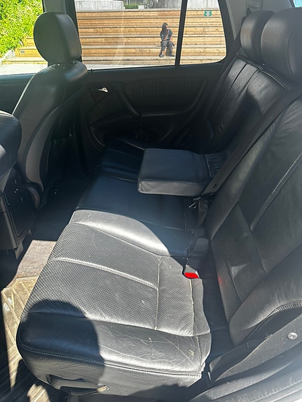 Mercedes-Benz ML270 22 of 30
