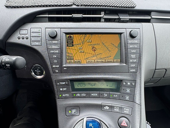 Toyota Prius 16 of 28