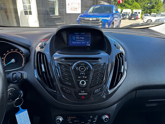 Ford Tourneo Courier 14 of 17