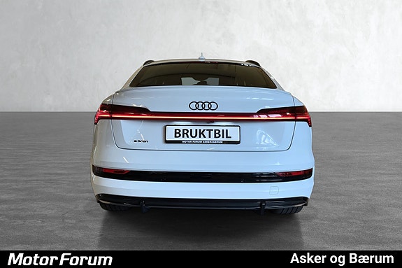 Audi e-tron Sportback 5 of 5