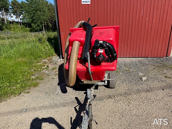 Trafalgar paddock cleaner PC 1000H Swivel Powered møkkoppsamler 3 of 5