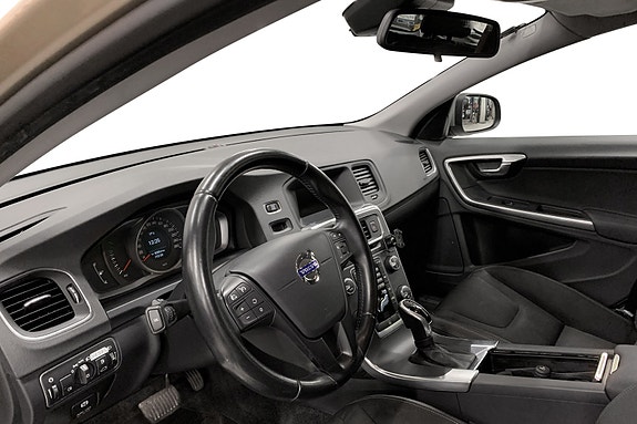 Volvo V60 5 of 5