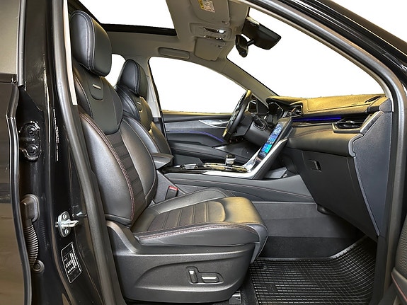 Maxus Euniq 6 27 of 30