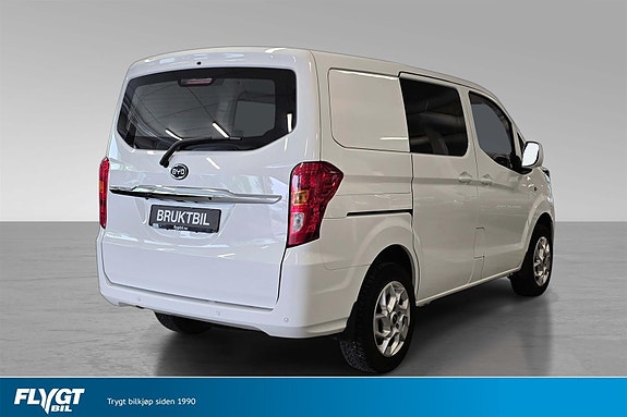 BYD T3 3 of 19