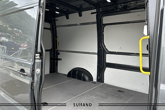 Volkswagen Crafter 16 of 19