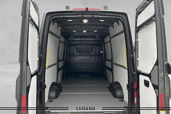Volkswagen Crafter 18 of 19