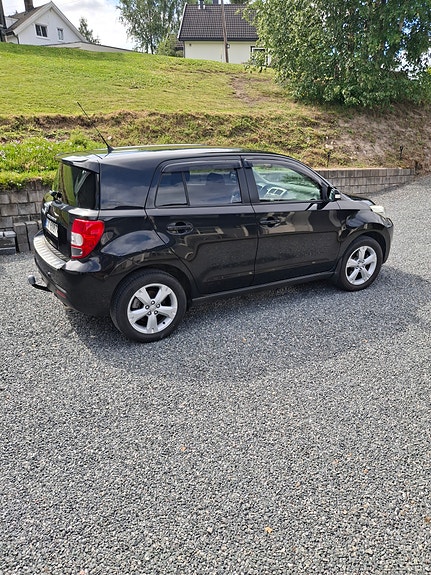 Toyota Urban Cruiser 4 of 5