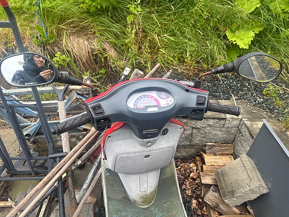 Kymco Superfever zx50 2 of 5