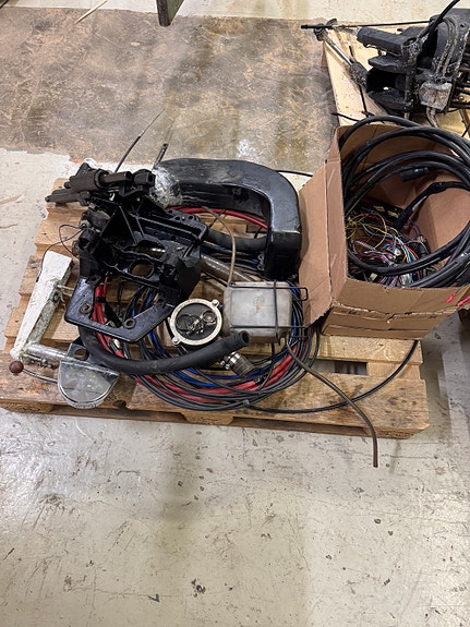 Mercruiser 7,3L D-Tronic 270 hk diesel med drev selges 5 of 5