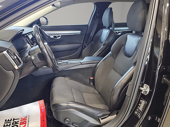 Volvo V90 18 of 30