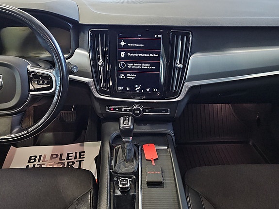 Volvo V90 23 of 30