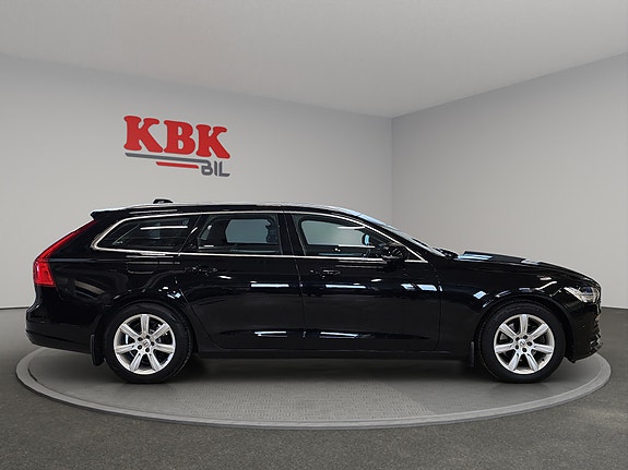 Volvo V90 4 of 30