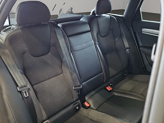 Volvo V90 21 of 30