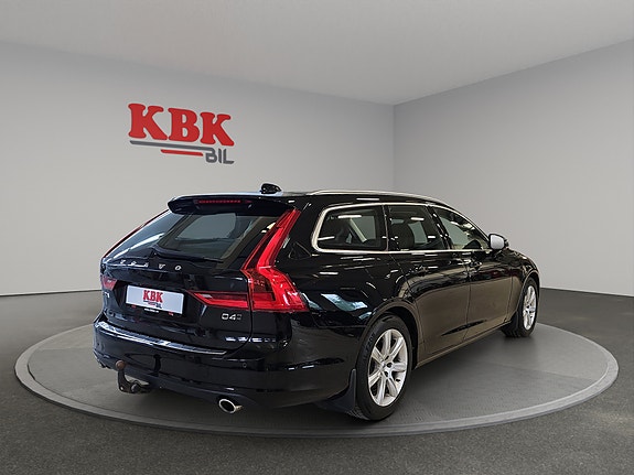 Volvo V90 5 of 30