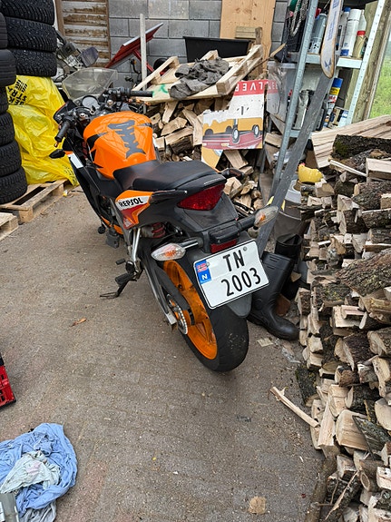 Honda CBR 125 R 3 of 5