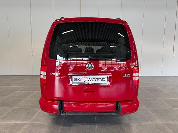 Volkswagen Caddy Maxi 12 of 30