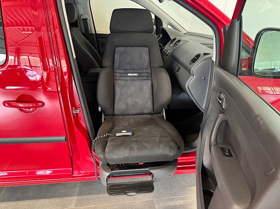 Volkswagen Caddy Maxi 25 of 30