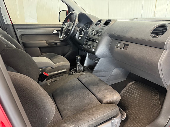 Volkswagen Caddy Maxi 22 of 30