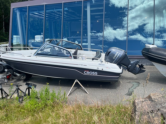 Yamarin 57BR Cross 2021 Yamaha F115 2025 Model 2 of 5