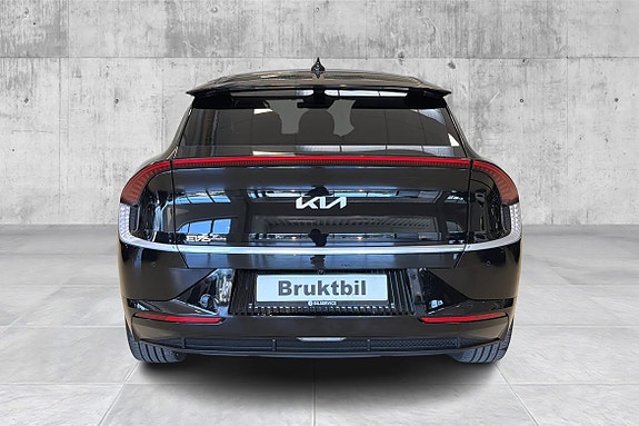 Kia EV6 4 of 5
