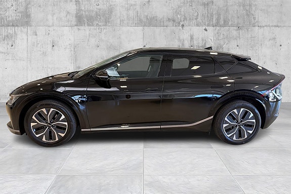 Kia EV6 2 of 5