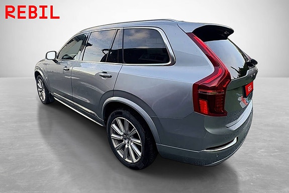 Volvo XC90 7 of 21