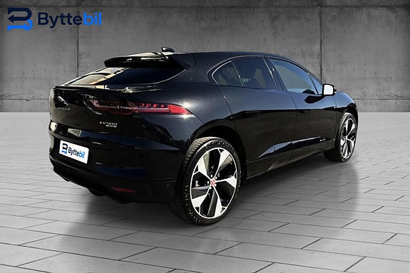 Jaguar I-PACE 3 of 5