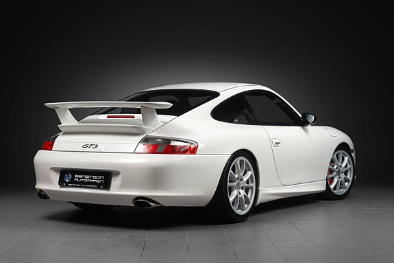 Porsche 911 3 of 5