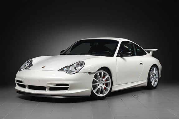 Porsche 911 2 of 5