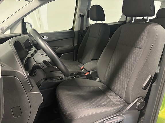 Volkswagen Caddy Maxi 19 of 30