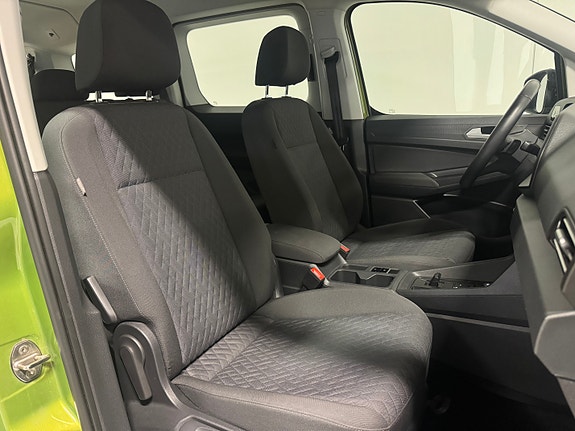 Volkswagen Caddy Maxi 22 of 30