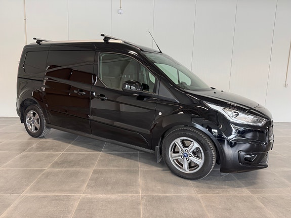 Ford Transit Connect 3 of 5