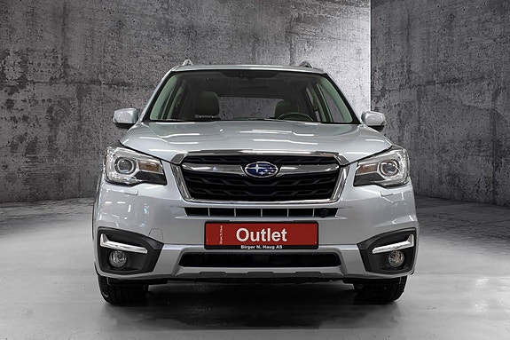 Subaru Forester 2 of 5