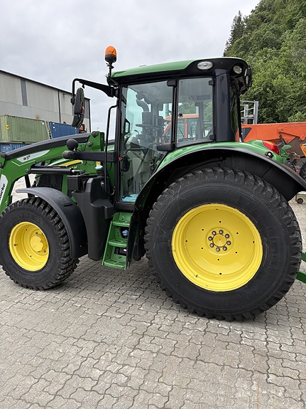 John Deere 6100M 3 of 5