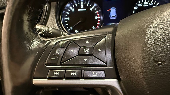 Nissan X-Trail 24 of 30