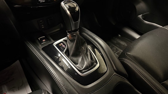 Nissan X-Trail 27 of 30
