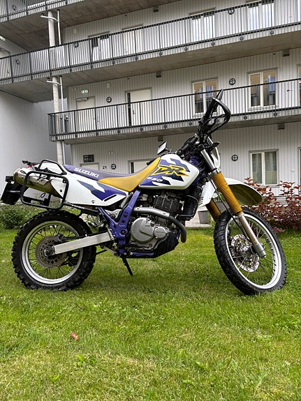 Suzuki DR 650 3 of 5