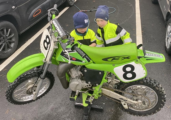 Kawasaki KX 66 Cross 2 of 5