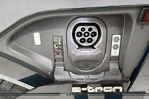 Audi e-tron Sportback 9 of 28