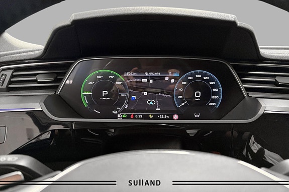 Audi e-tron Sportback 13 of 28
